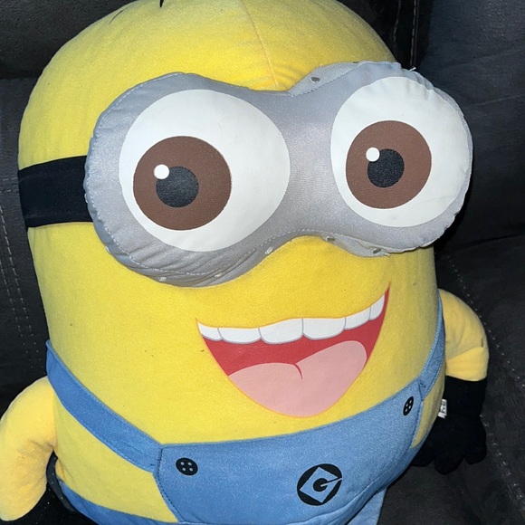 Despicable me big minion plush toy - Picture 3 of 4